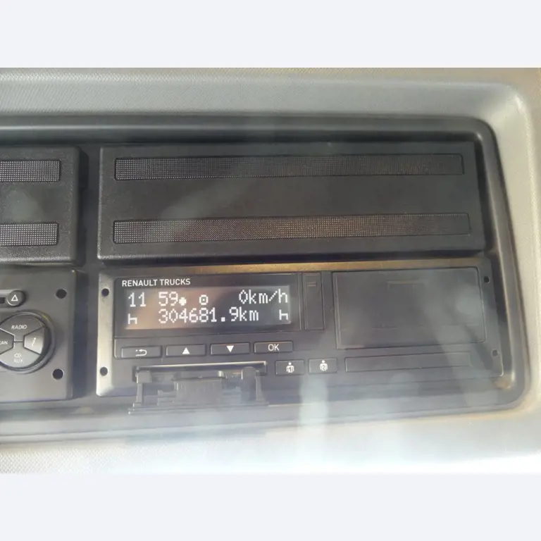 Renault en Ford trekkers en Knapen K 100 opleggers-48