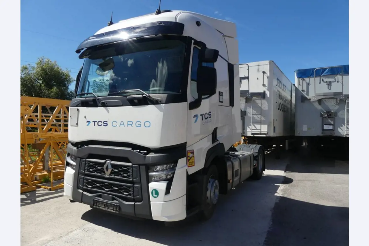 Renault en Ford trekkers en Knapen K 100 opleggers-8