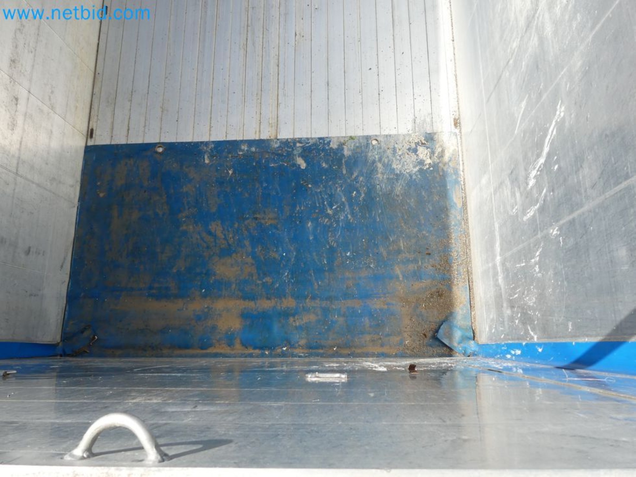 Voluntary closure of business relocation <BR>
Wilhelmshavener Bekleidungswerke GmbH <BR> Clothing Manufacture-24