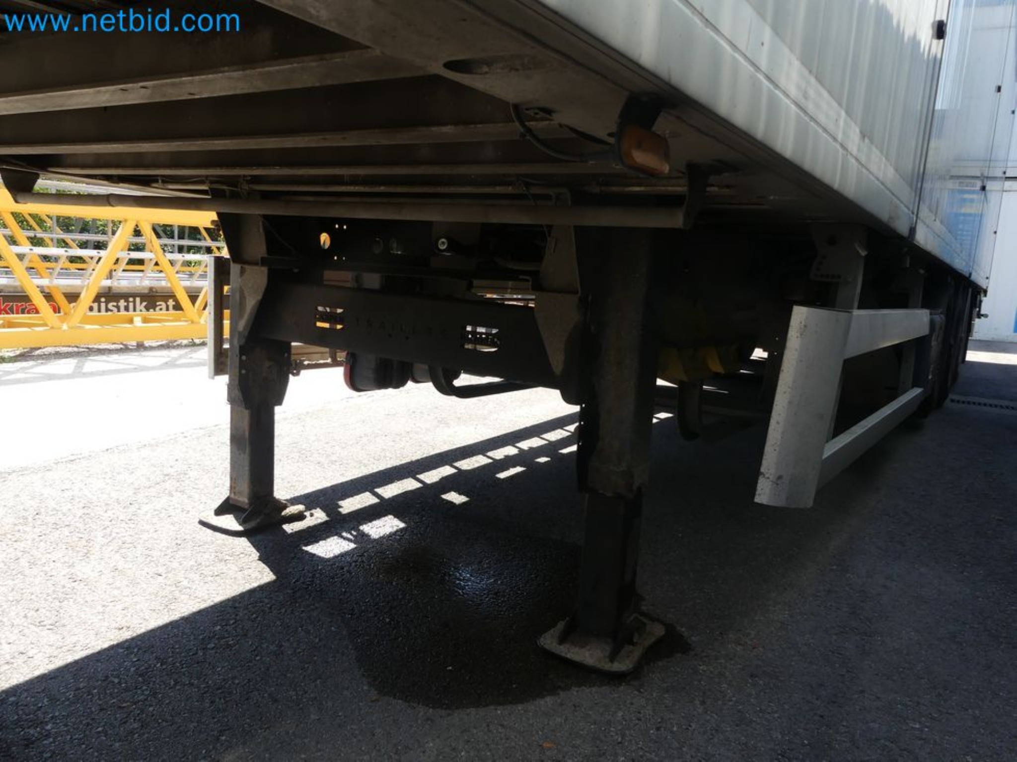 Voluntary closure of business relocation <BR>
Wilhelmshavener Bekleidungswerke GmbH <BR> Clothing Manufacture-11