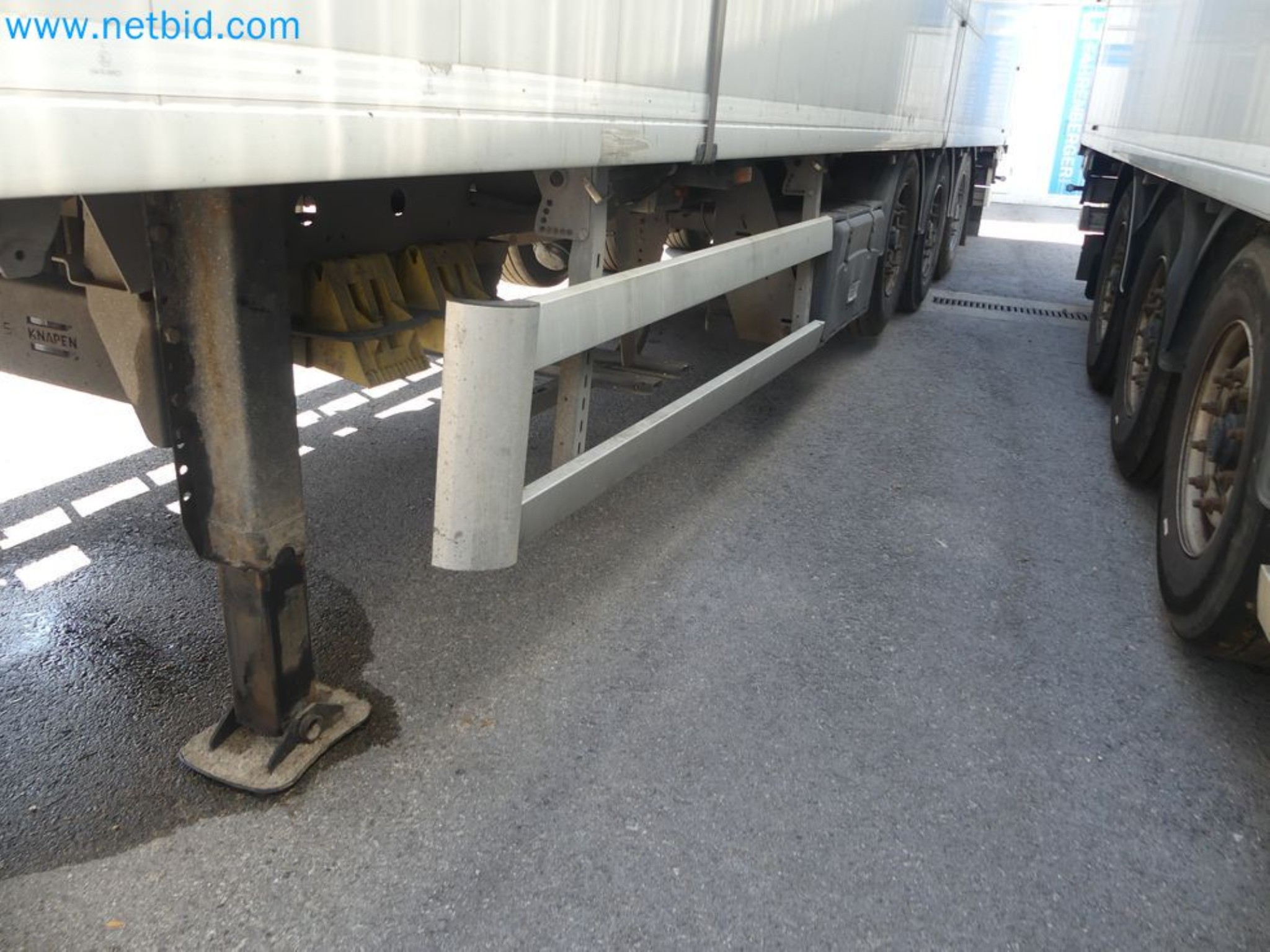 Voluntary closure of business relocation <BR>
Wilhelmshavener Bekleidungswerke GmbH <BR> Clothing Manufacture-12