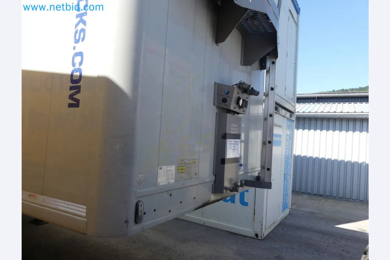 Voluntary closure of business relocation <BR>
Wilhelmshavener Bekleidungswerke GmbH <BR> Clothing Manufacture-22