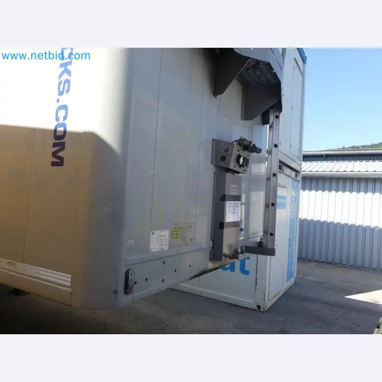 Voluntary closure of business relocation <BR>
Wilhelmshavener Bekleidungswerke GmbH <BR> Clothing Manufacture-22