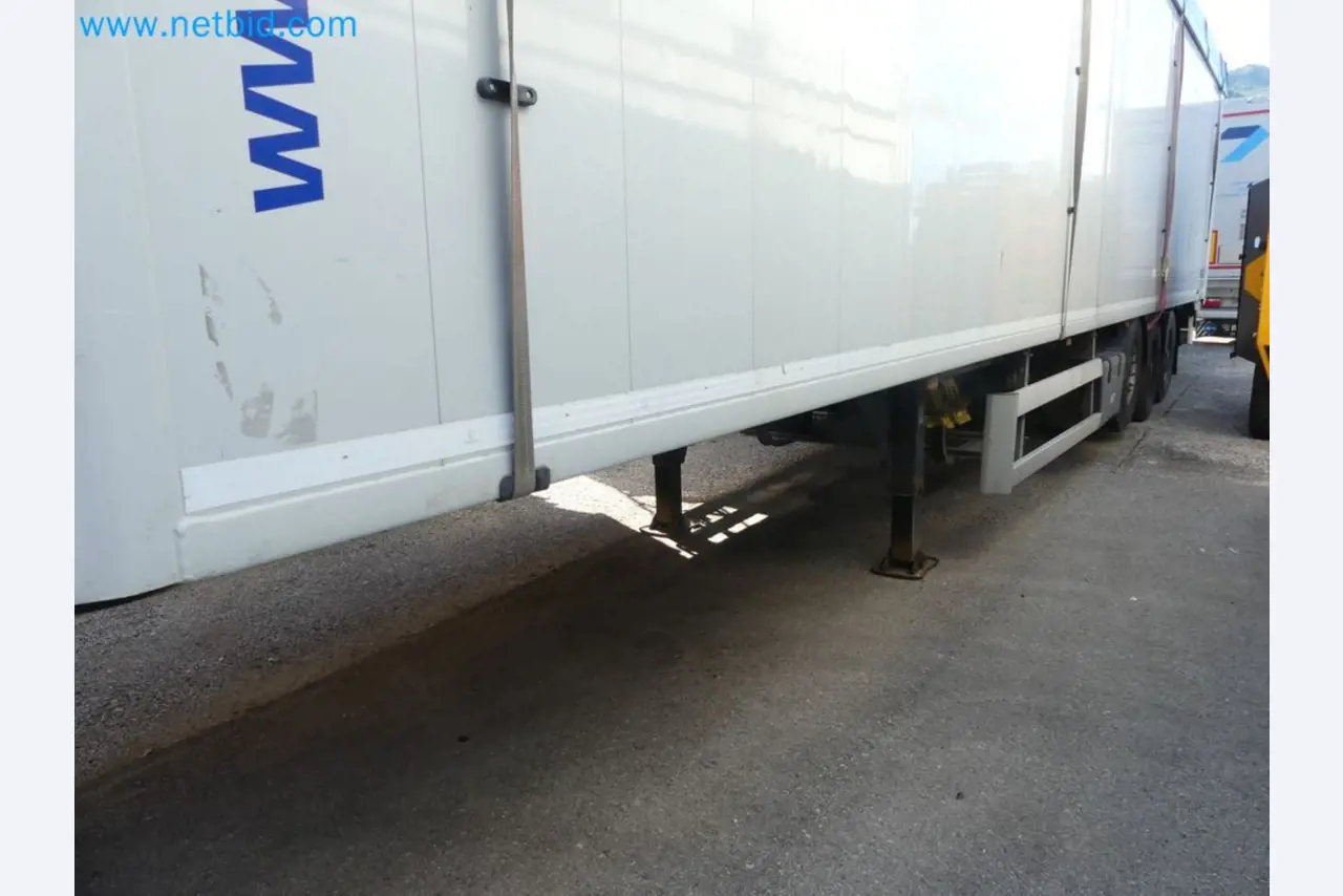 Voluntary closure of business relocation <BR>
Wilhelmshavener Bekleidungswerke GmbH <BR> Clothing Manufacture-4