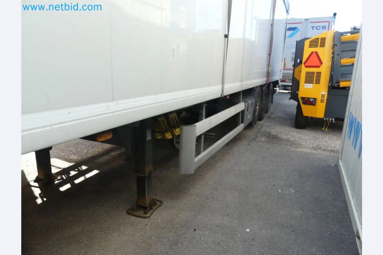 Voluntary closure of business relocation <BR>
Wilhelmshavener Bekleidungswerke GmbH <BR> Clothing Manufacture-6