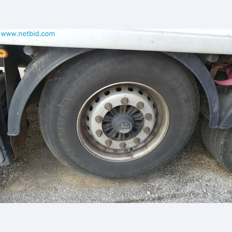 Voluntary closure of business relocation <BR>
Wilhelmshavener Bekleidungswerke GmbH <BR> Clothing Manufacture-8