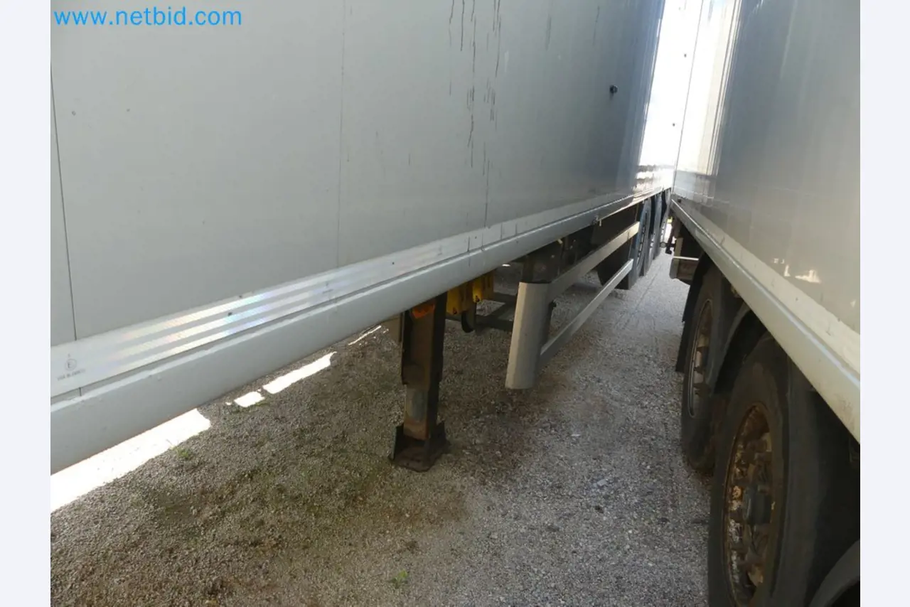 Voluntary closure of business relocation <BR>
Wilhelmshavener Bekleidungswerke GmbH <BR> Clothing Manufacture-30