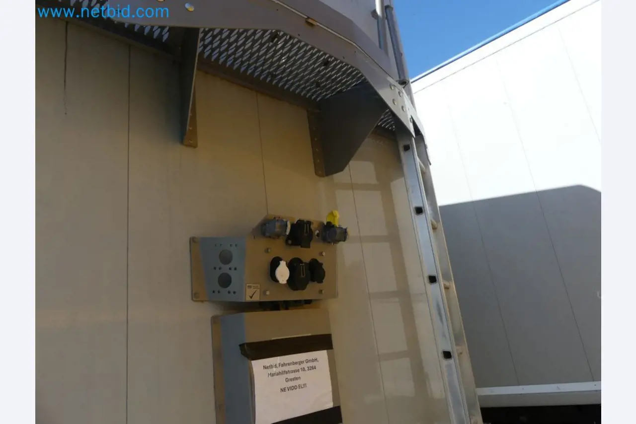 Voluntary closure of business relocation <BR>
Wilhelmshavener Bekleidungswerke GmbH <BR> Clothing Manufacture-7