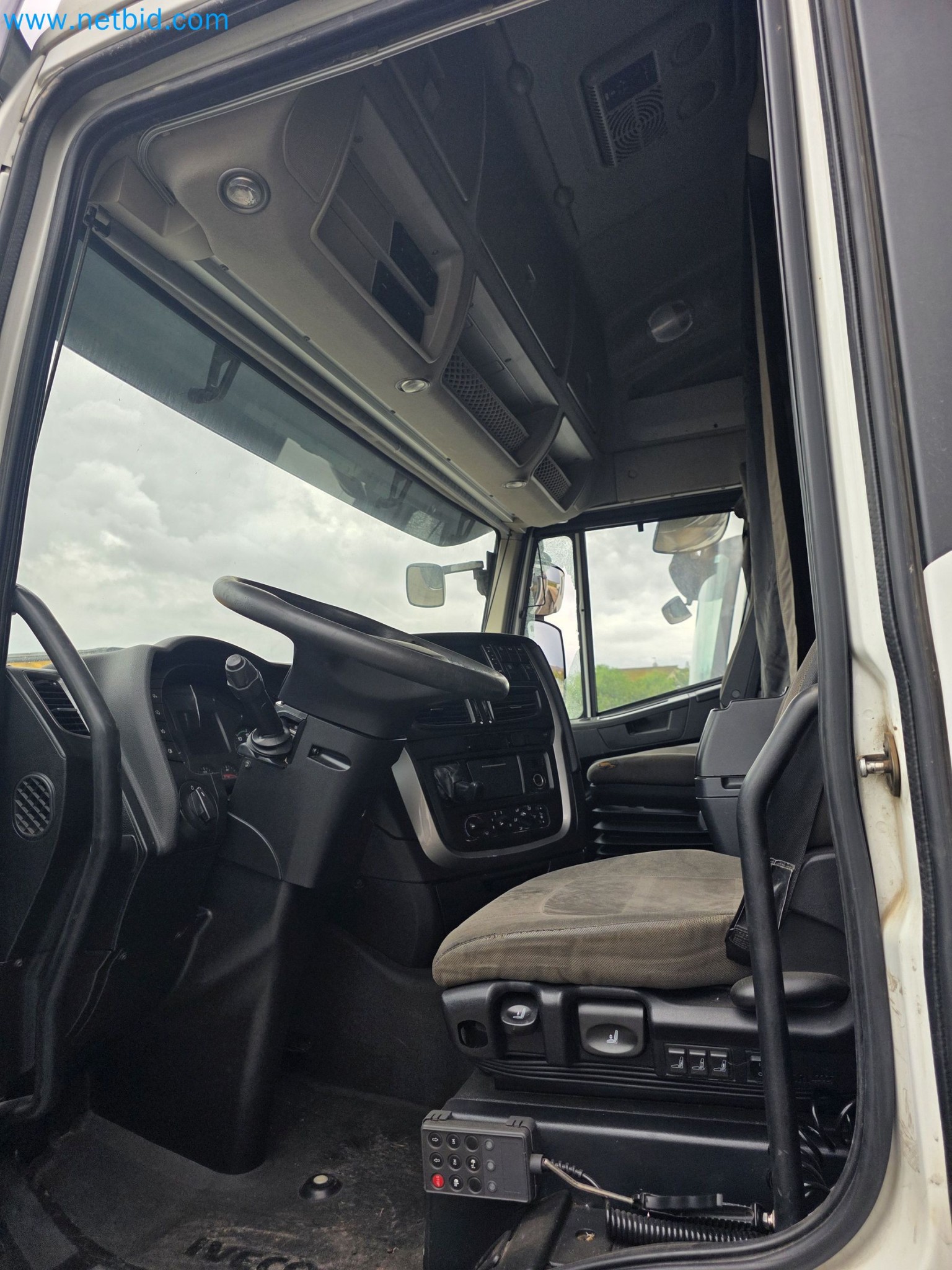 COSOLTRANS - Transport and Construction Machinery on Sale!-16