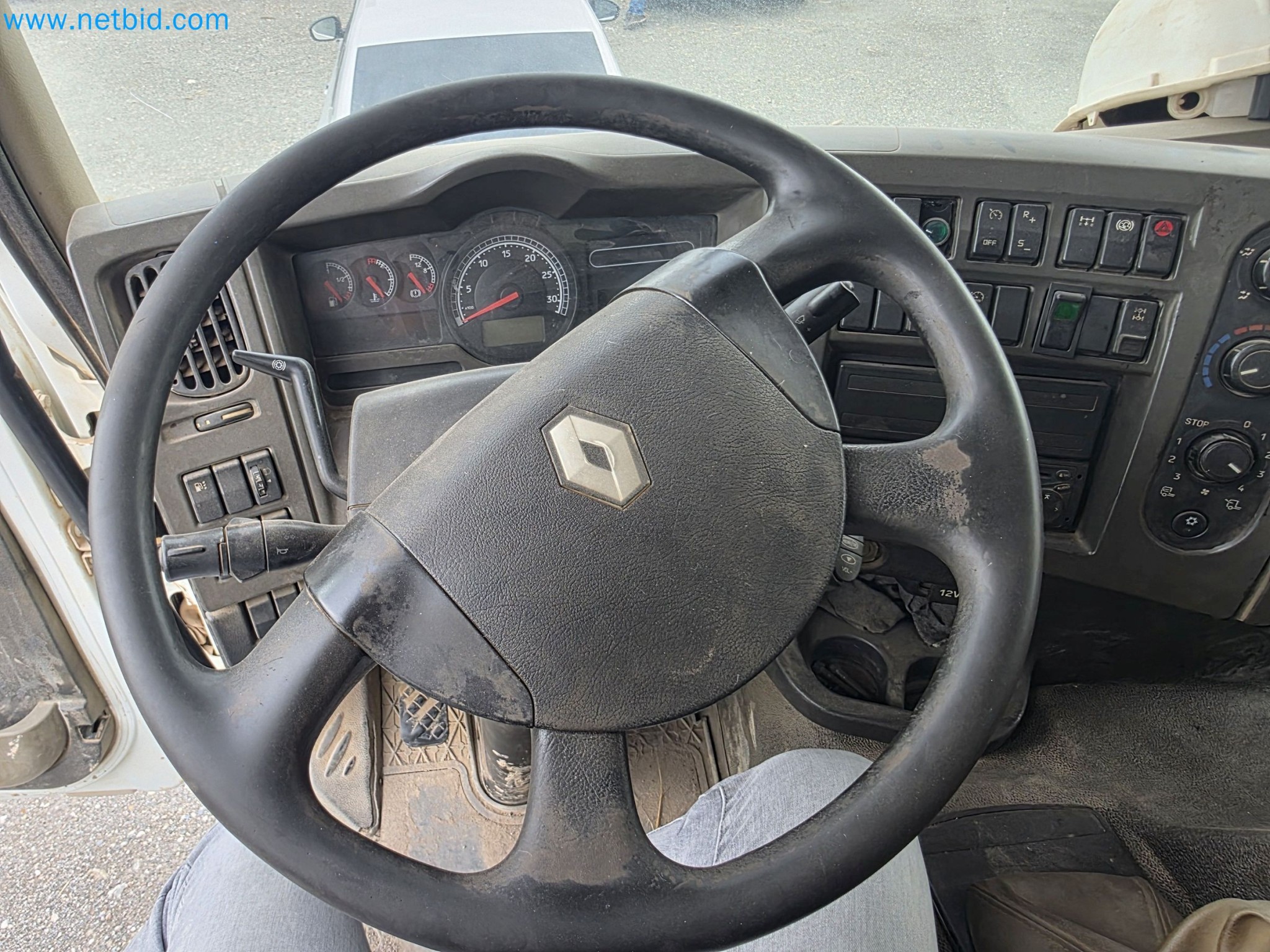 COSOLTRANS - Transport- und Baumaschinen zum Verkauf!-36