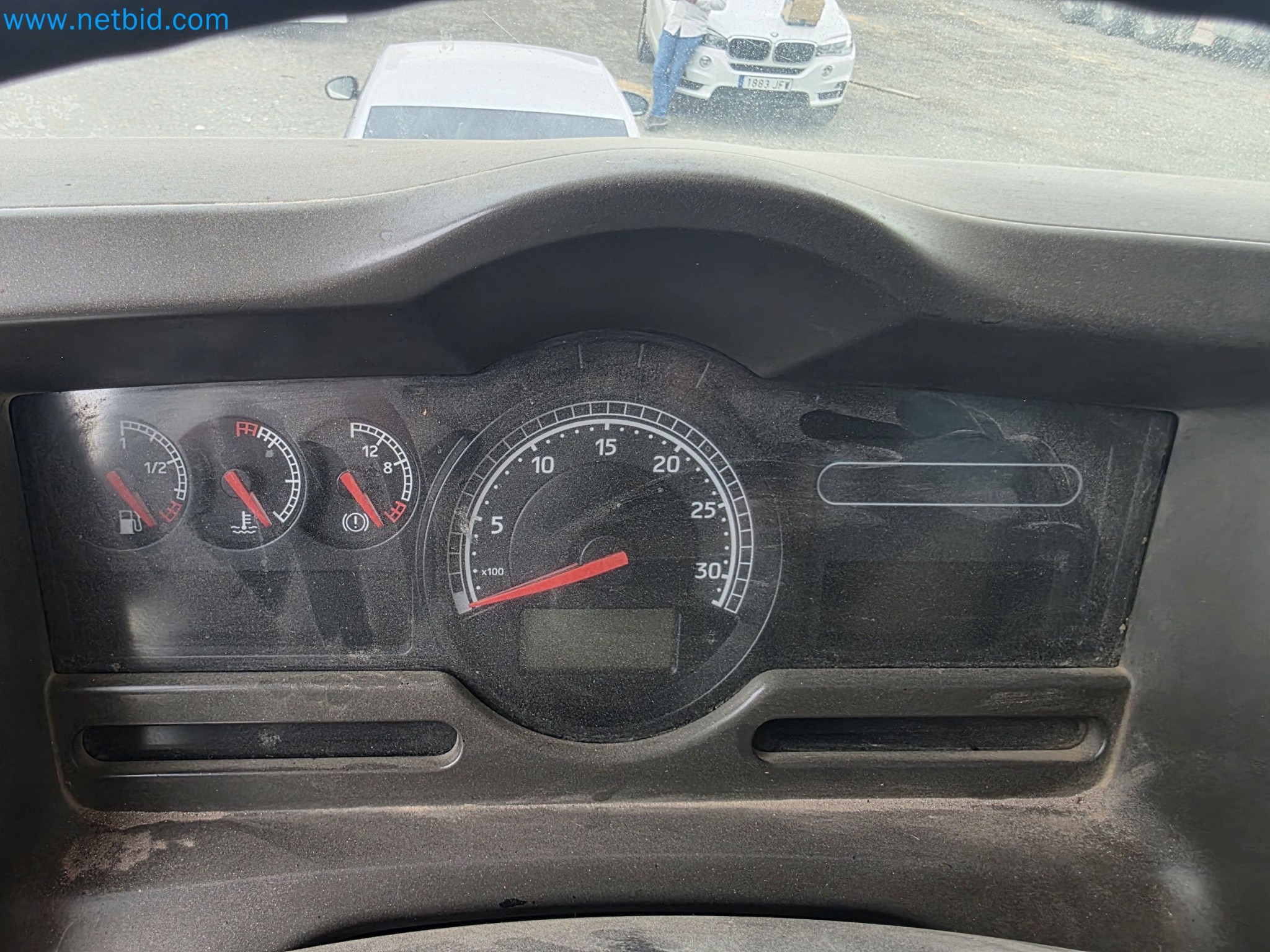 COSOLTRANS - Transport- und Baumaschinen zum Verkauf!-38