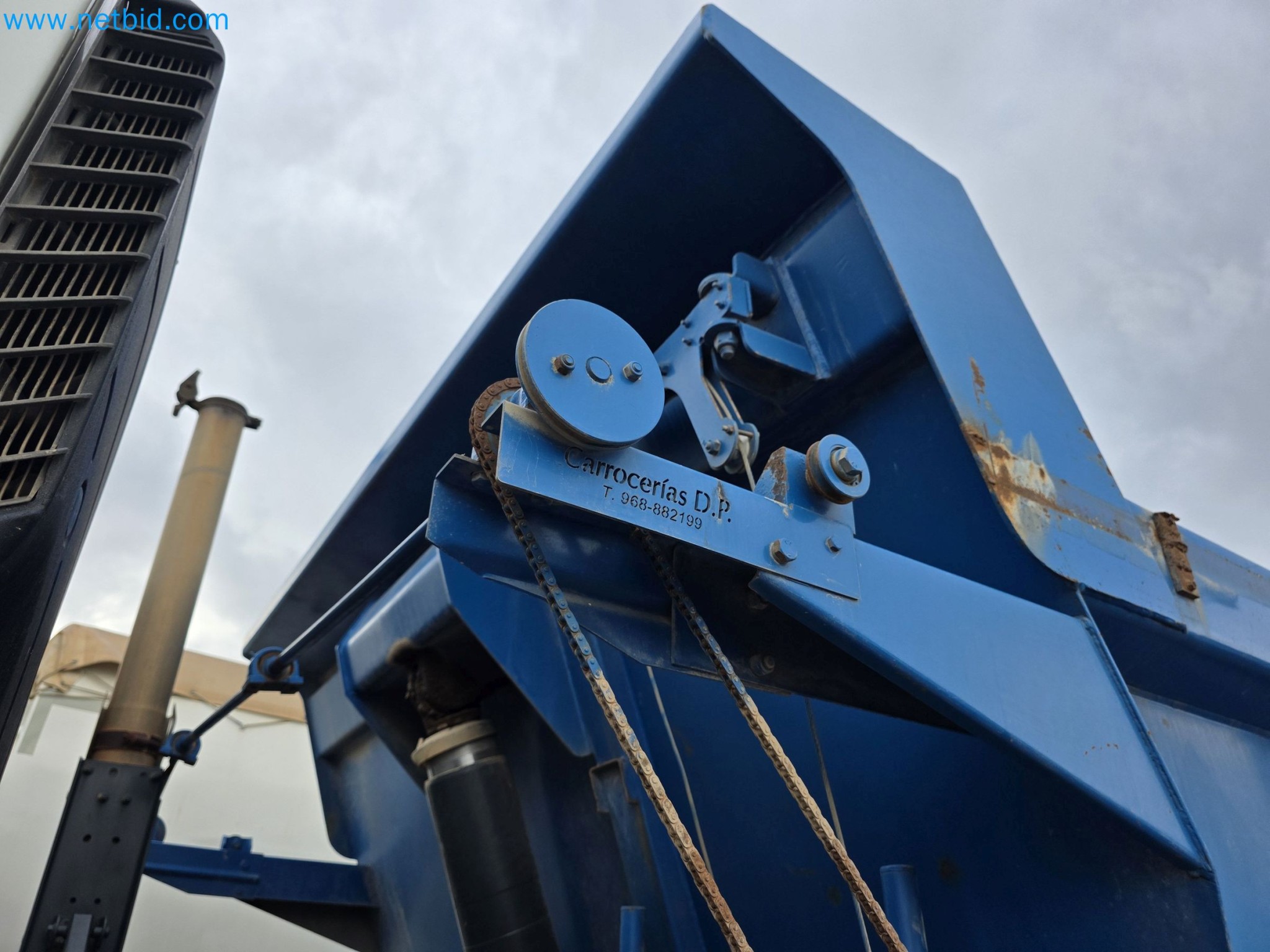 COSOLTRANS - Transport- und Baumaschinen zum Verkauf!-42