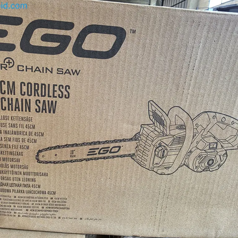 Motosierra inalámbrica EGO POWER CS1800E