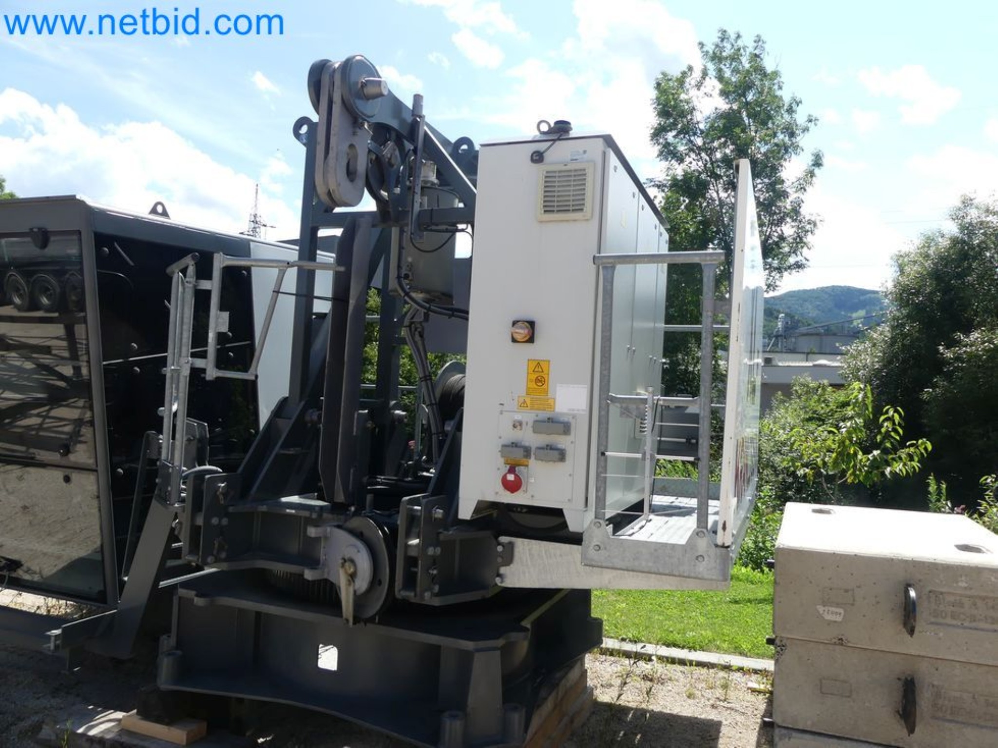 Zuraw wiezowy - Zuraw górnoobrotowy LIEBHERR-17