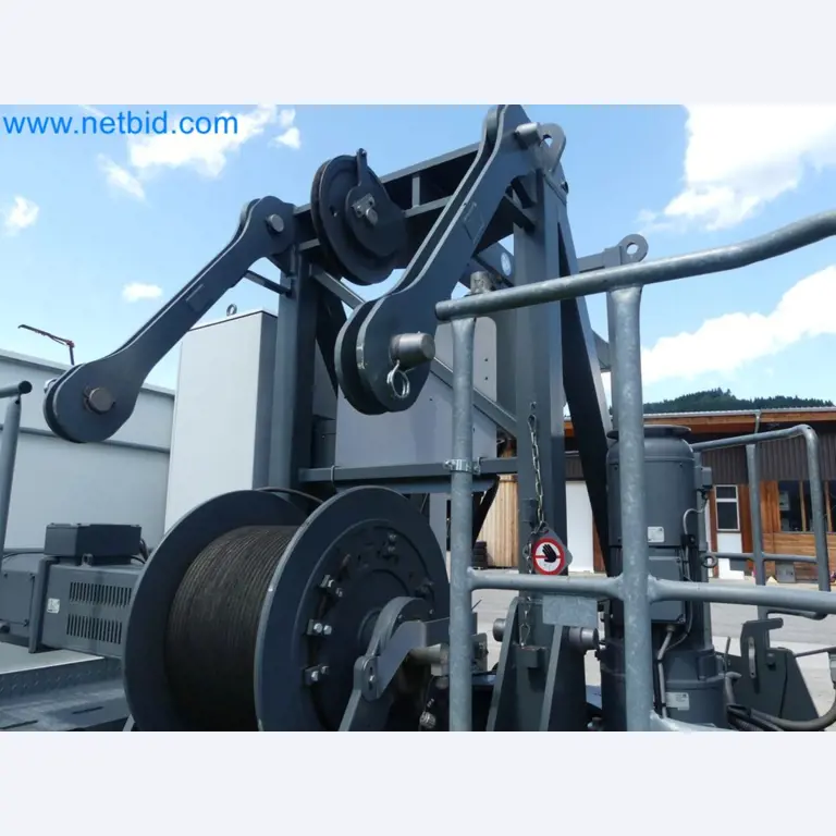 Zuraw wiezowy - Zuraw górnoobrotowy LIEBHERR-26