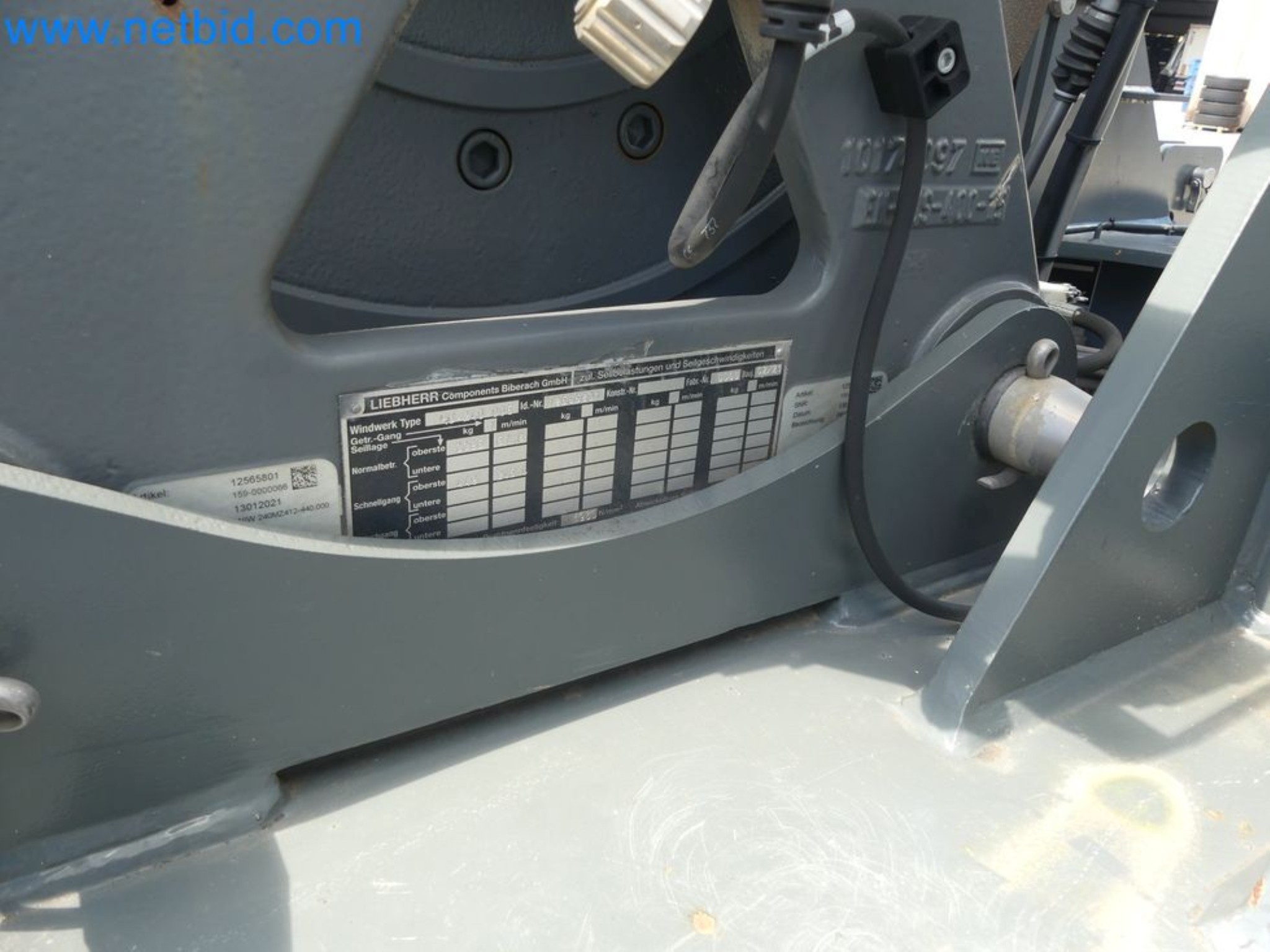 Zuraw wiezowy - Zuraw górnoobrotowy LIEBHERR-27