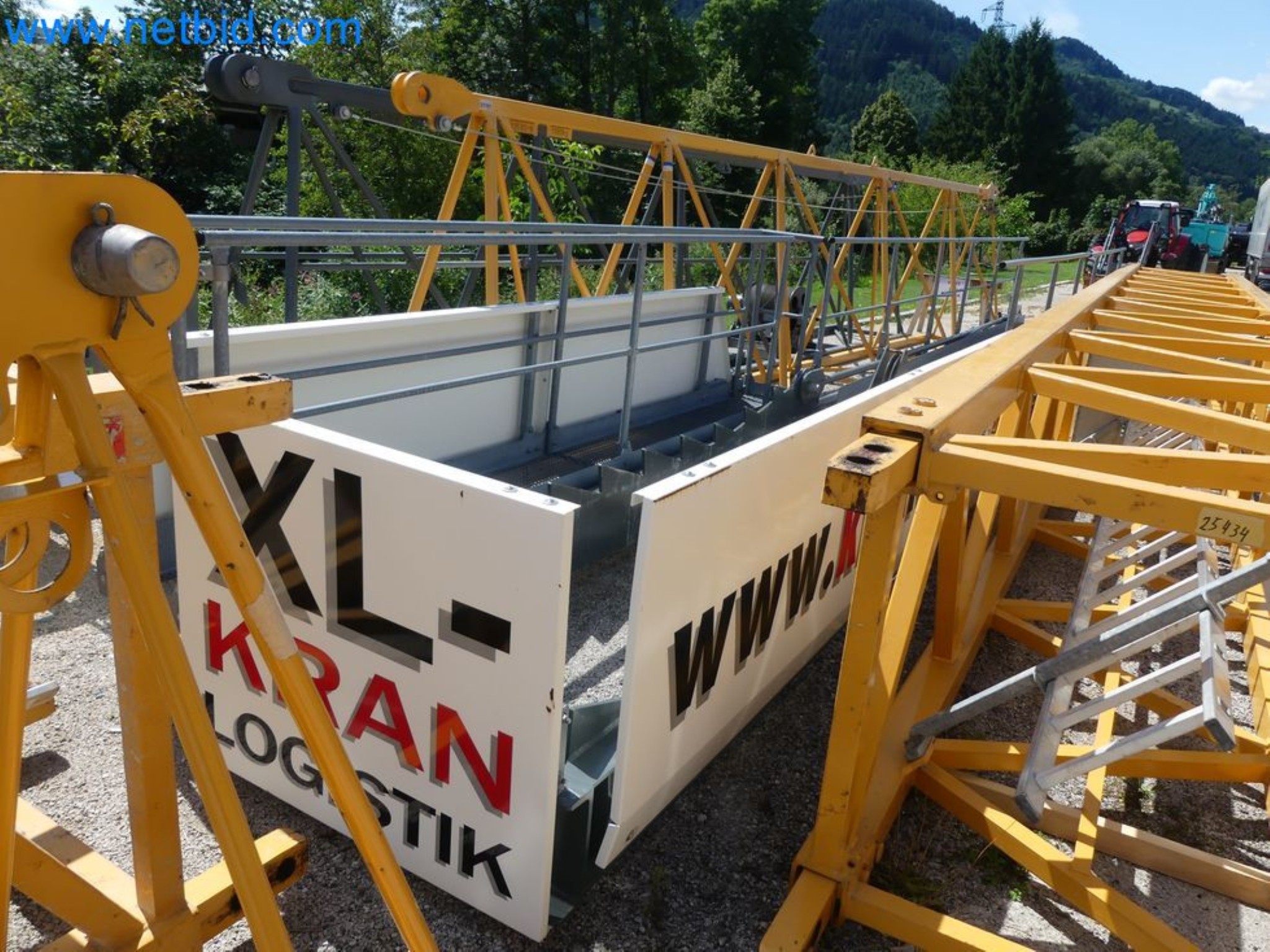 Zuraw wiezowy - Zuraw górnoobrotowy LIEBHERR-48