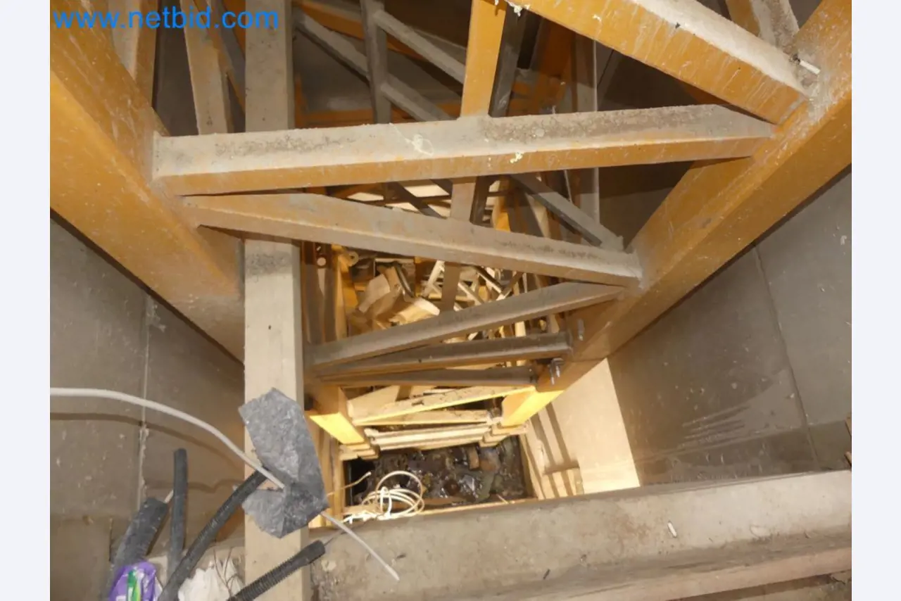 Zuraw wiezowy - Zuraw górnoobrotowy LIEBHERR-5