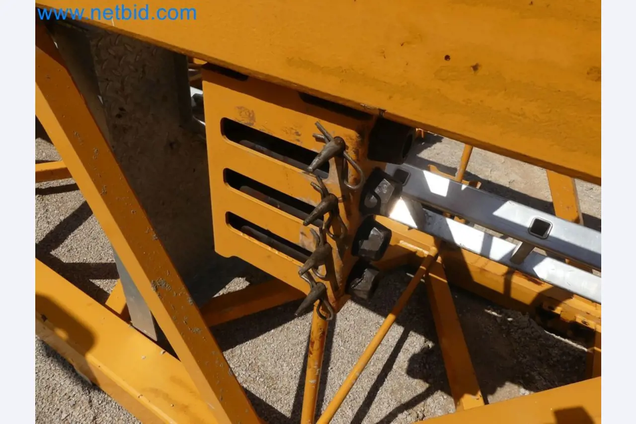 Zuraw wiezowy - Zuraw górnoobrotowy LIEBHERR-60