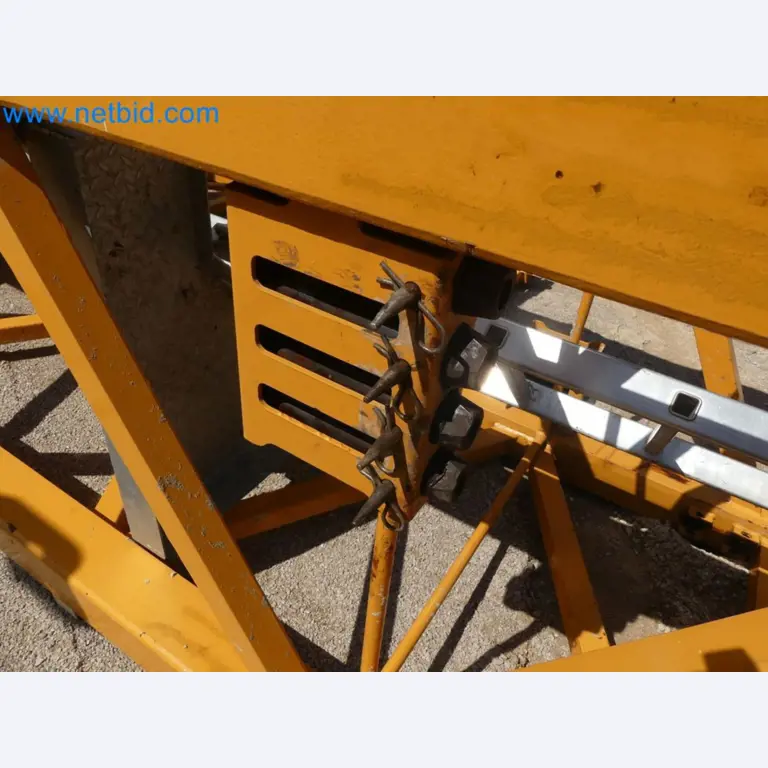 Zuraw wiezowy - Zuraw górnoobrotowy LIEBHERR-60