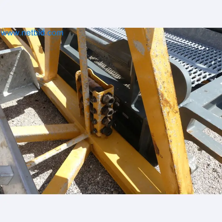 Zuraw wiezowy - Zuraw górnoobrotowy LIEBHERR-65