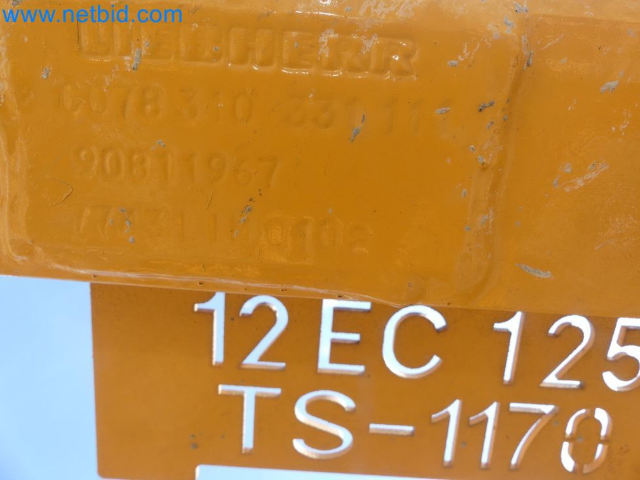 Zuraw wiezowy - Zuraw górnoobrotowy LIEBHERR-68