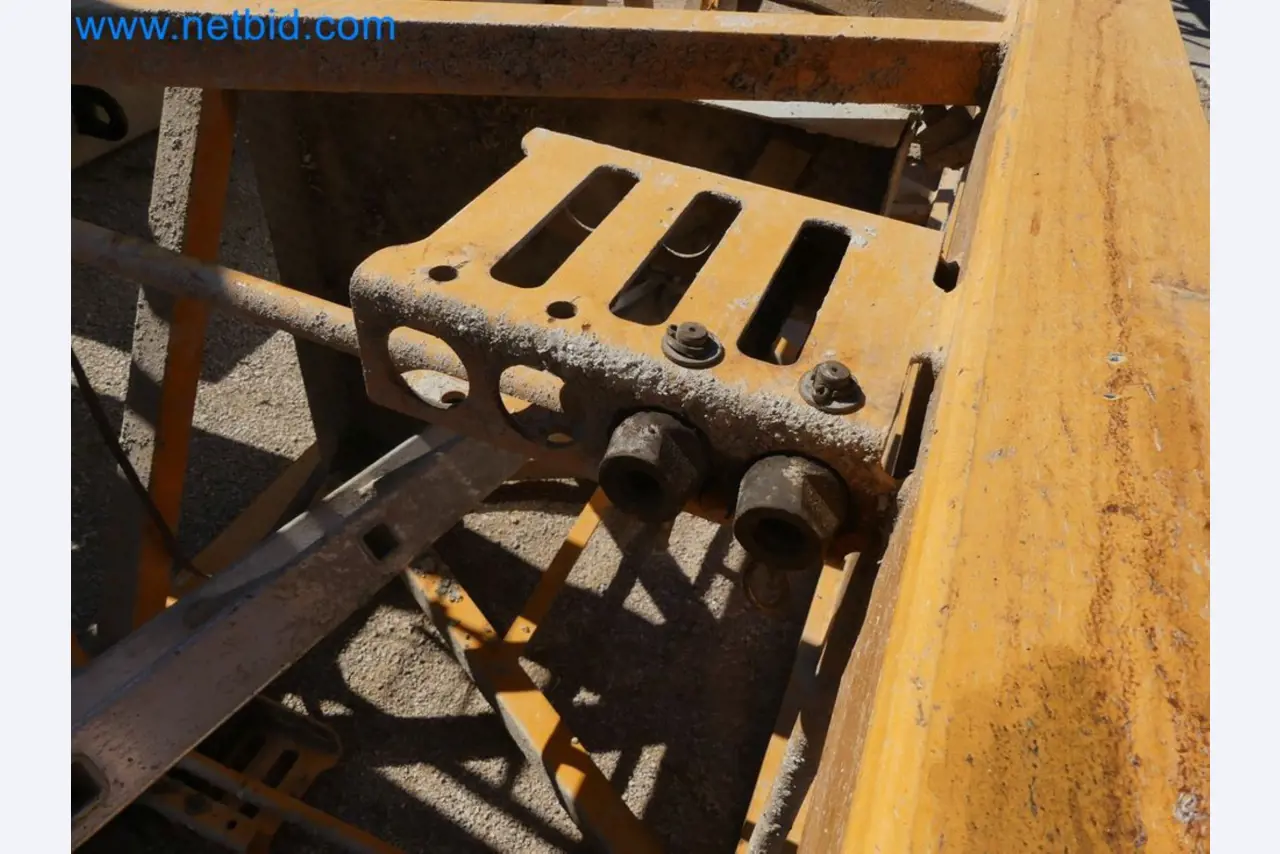 Zuraw wiezowy - Zuraw górnoobrotowy LIEBHERR-77