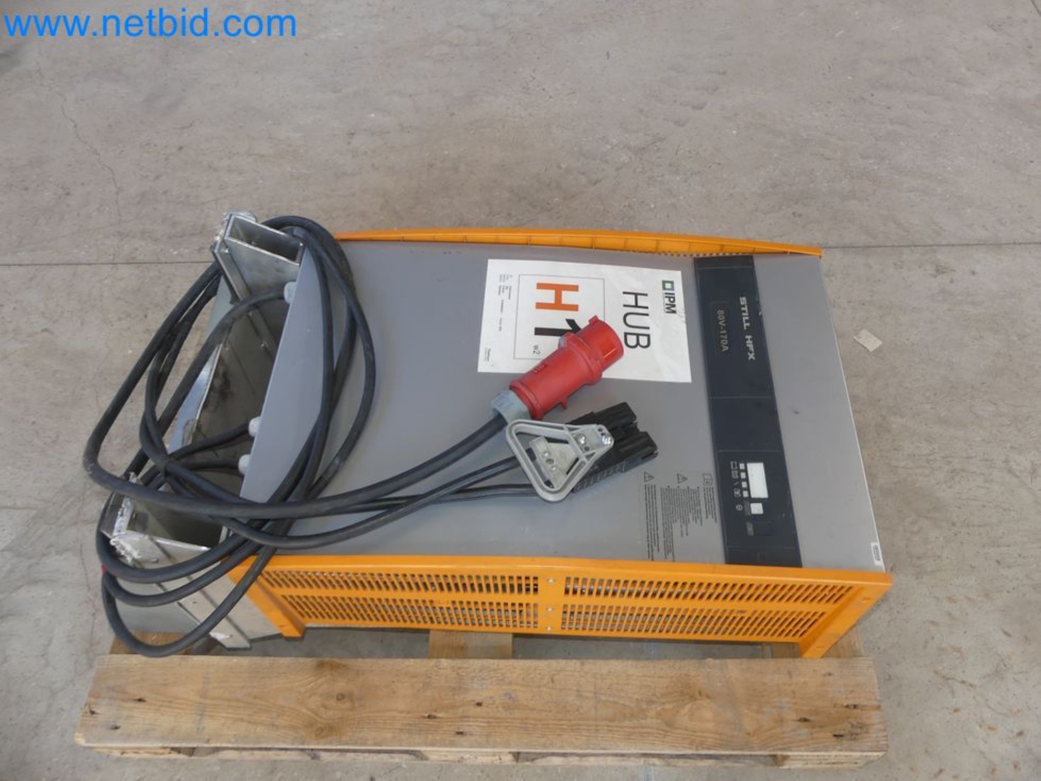 Hyundai 40B-9 electric front forklift truck with Still HFX 80V-170A charger-49