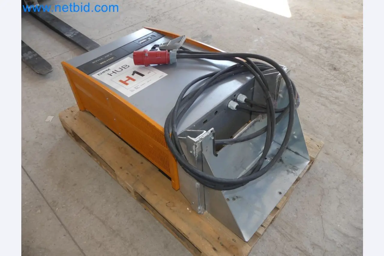 Hyundai 40B-9 electric front forklift truck with Still HFX 80V-170A charger-52