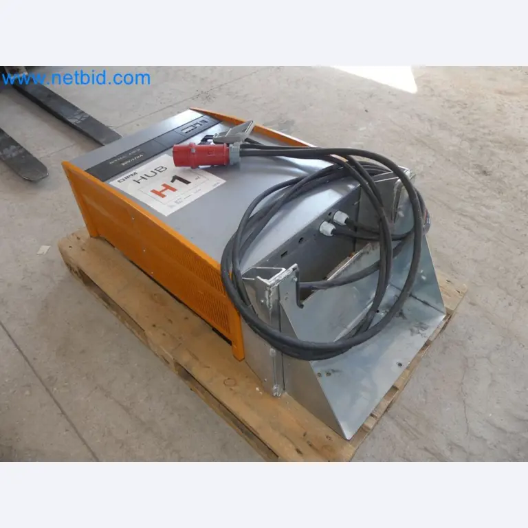 Hyundai 40B-9 electric front forklift truck with Still HFX 80V-170A charger-52