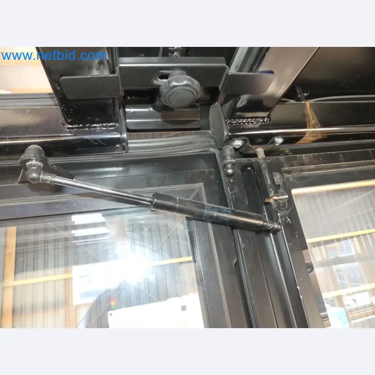 Hyundai 40B-9 electric front forklift truck with Still HFX 80V-170A charger-74