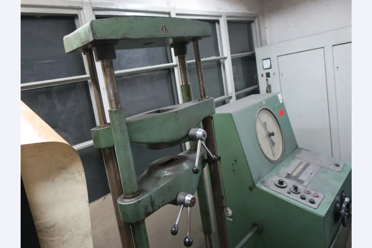 Metalworking machines-12