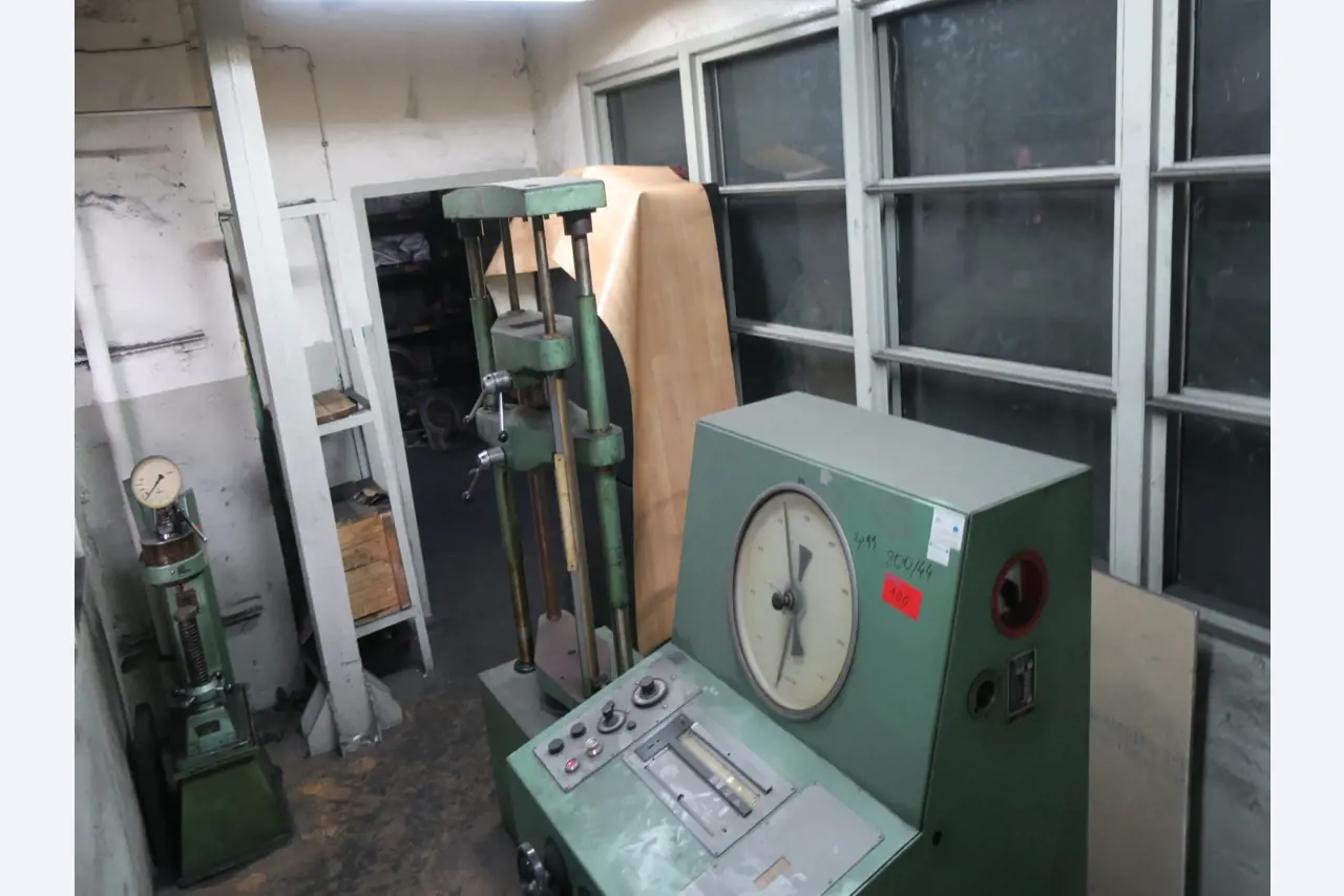 Metalworking machines-25