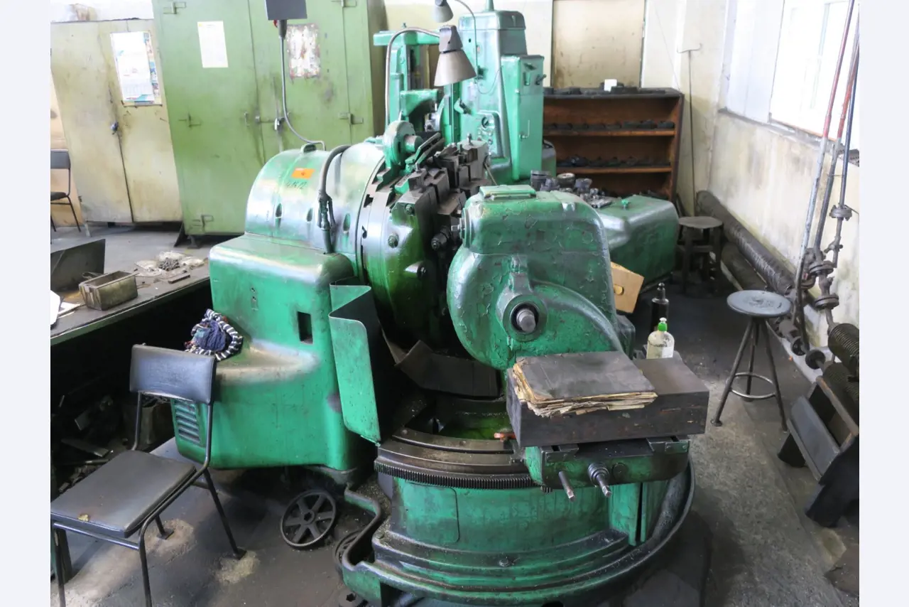 Metalworking machines-18