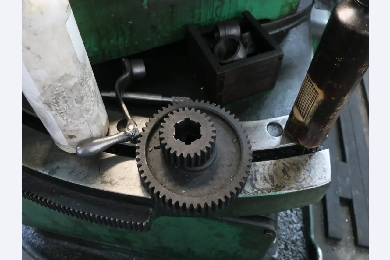 Metalworking machines-21