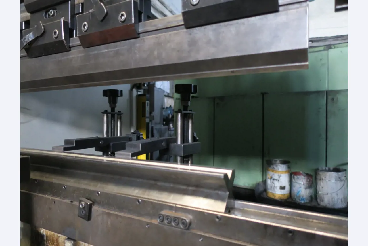 Metalworking machines-11