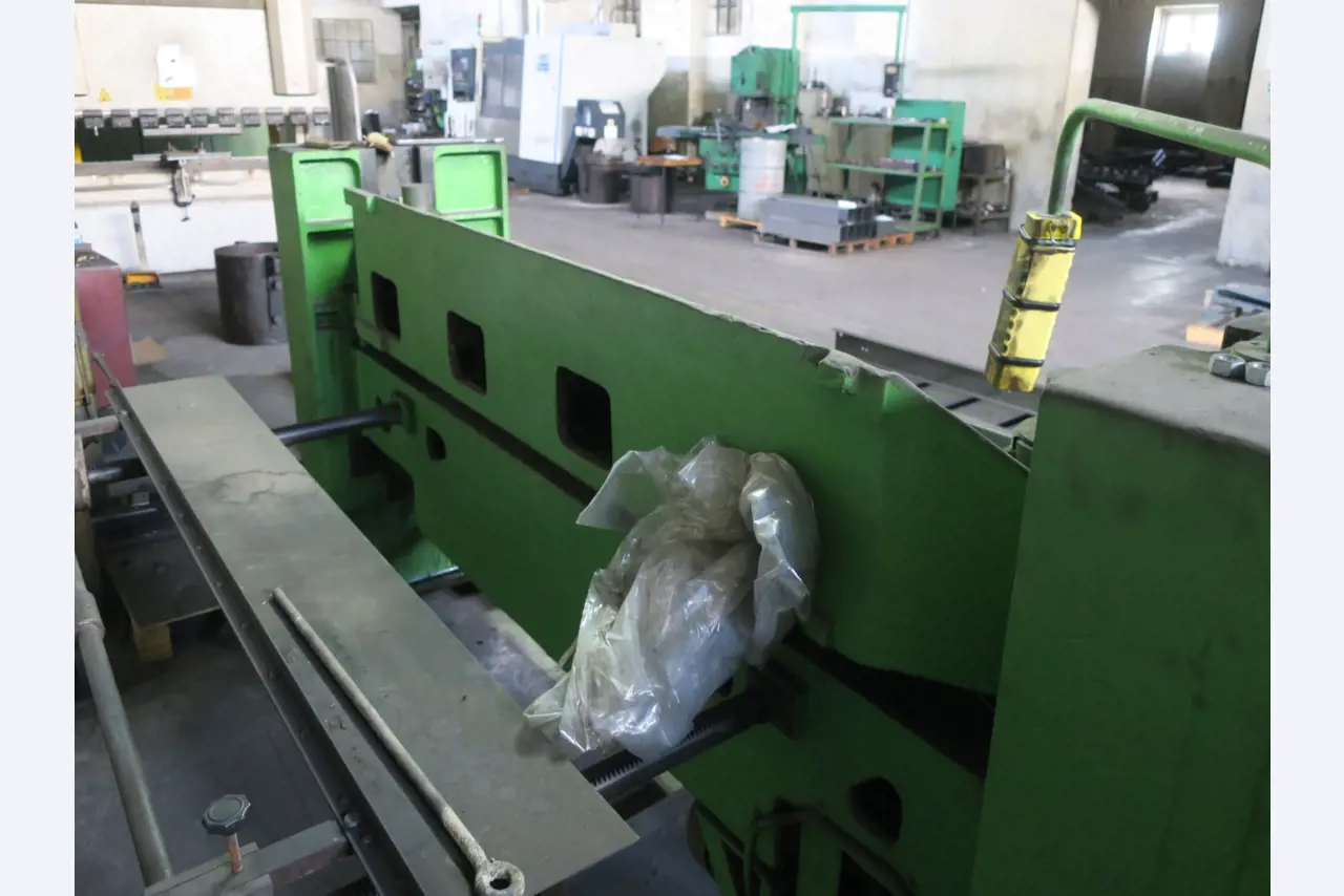 Metalworking machines-3