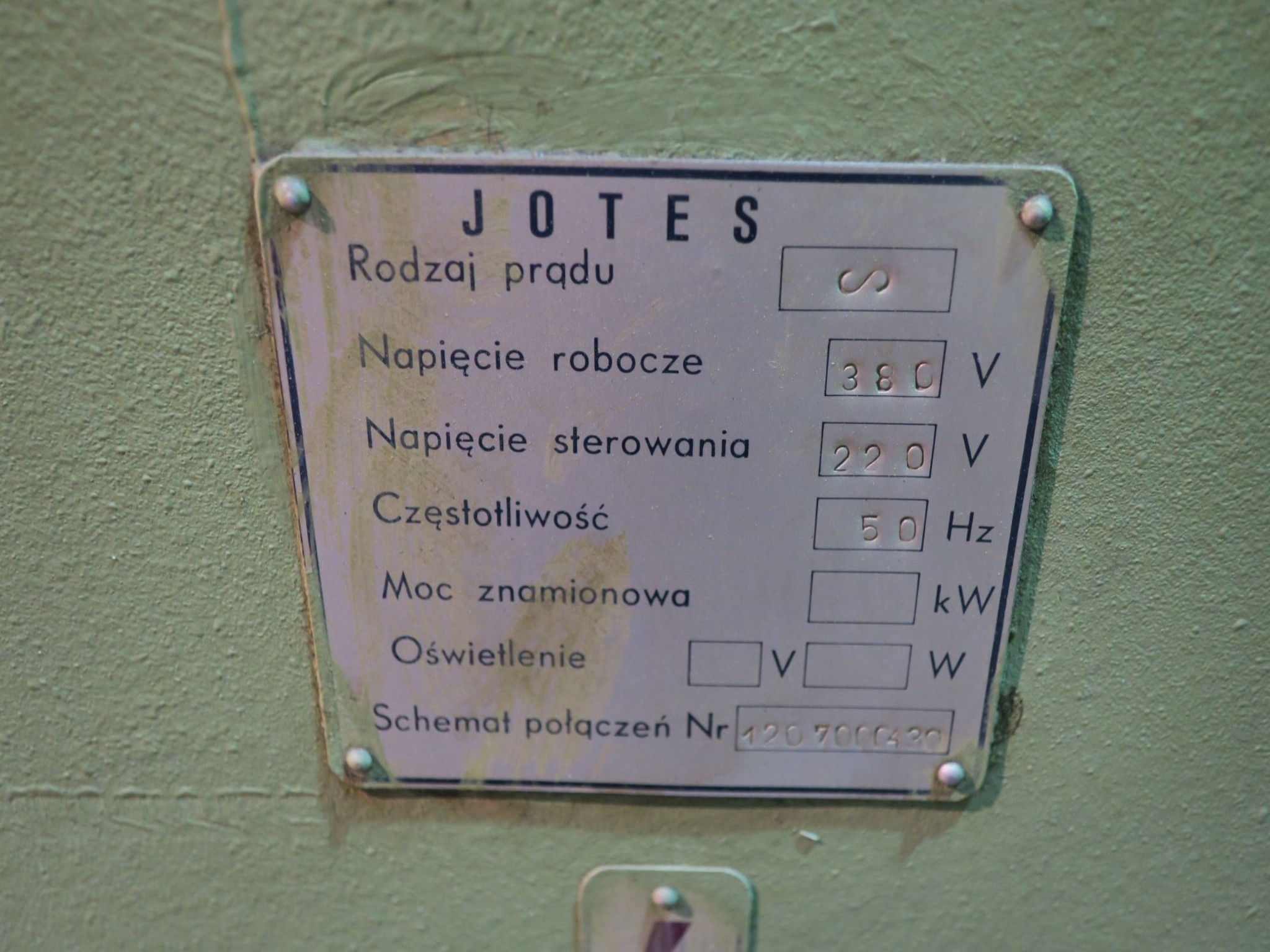 Metalworking machines-17