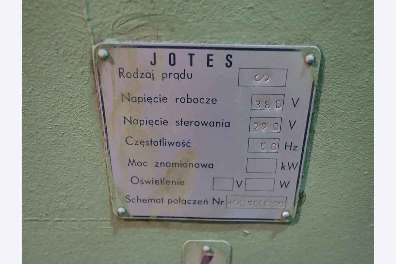 Metalworking machines-17