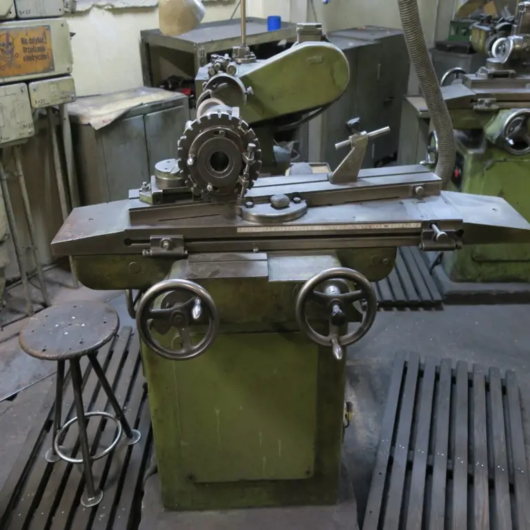 Gereedschapslijpmachine FM Kowary NUA-25