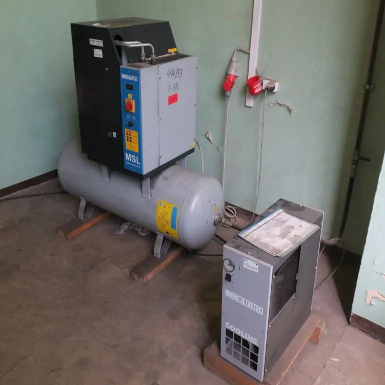 Sprezarka srubowa MARK MSL C 7.5 200