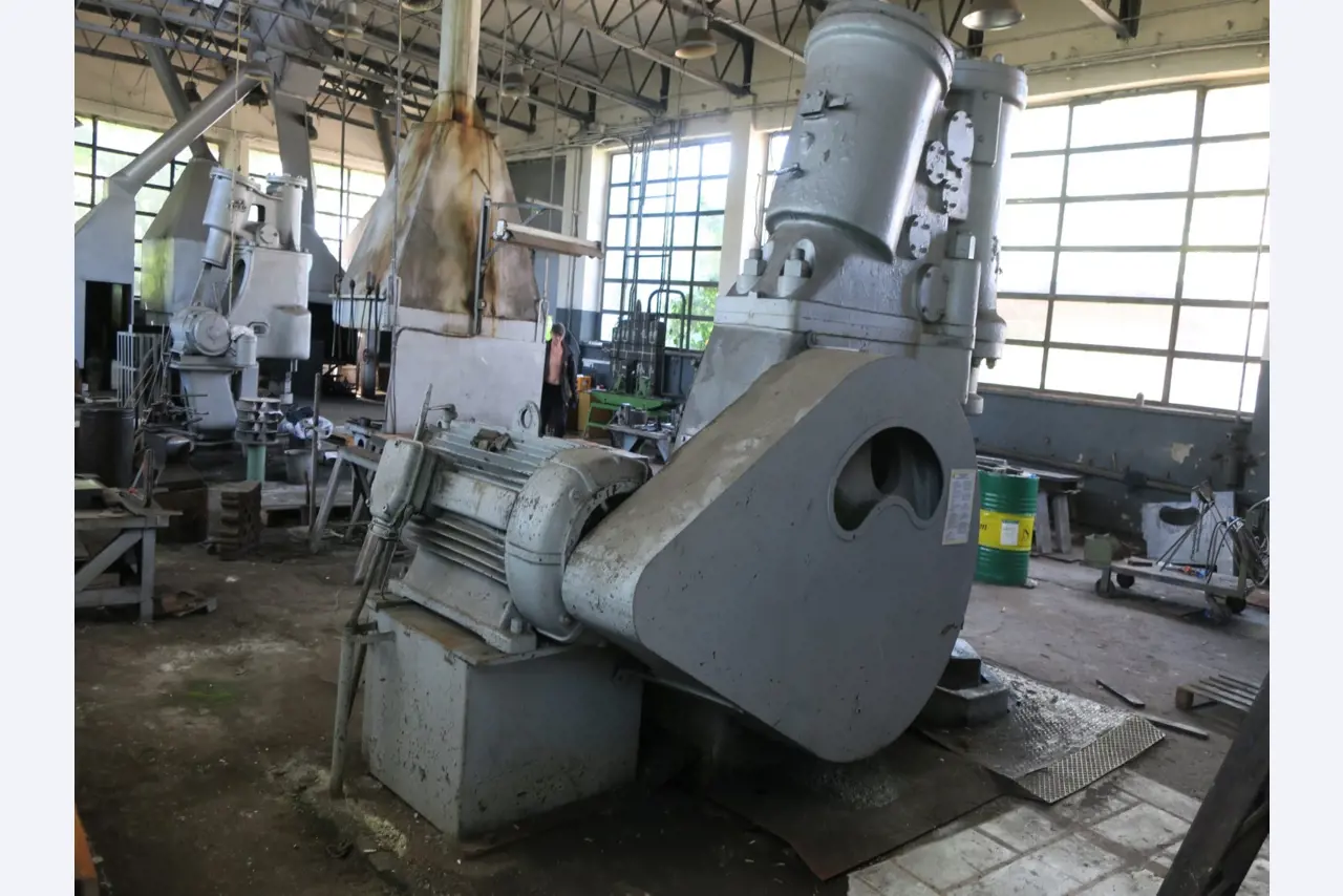 Metalworking machines-8