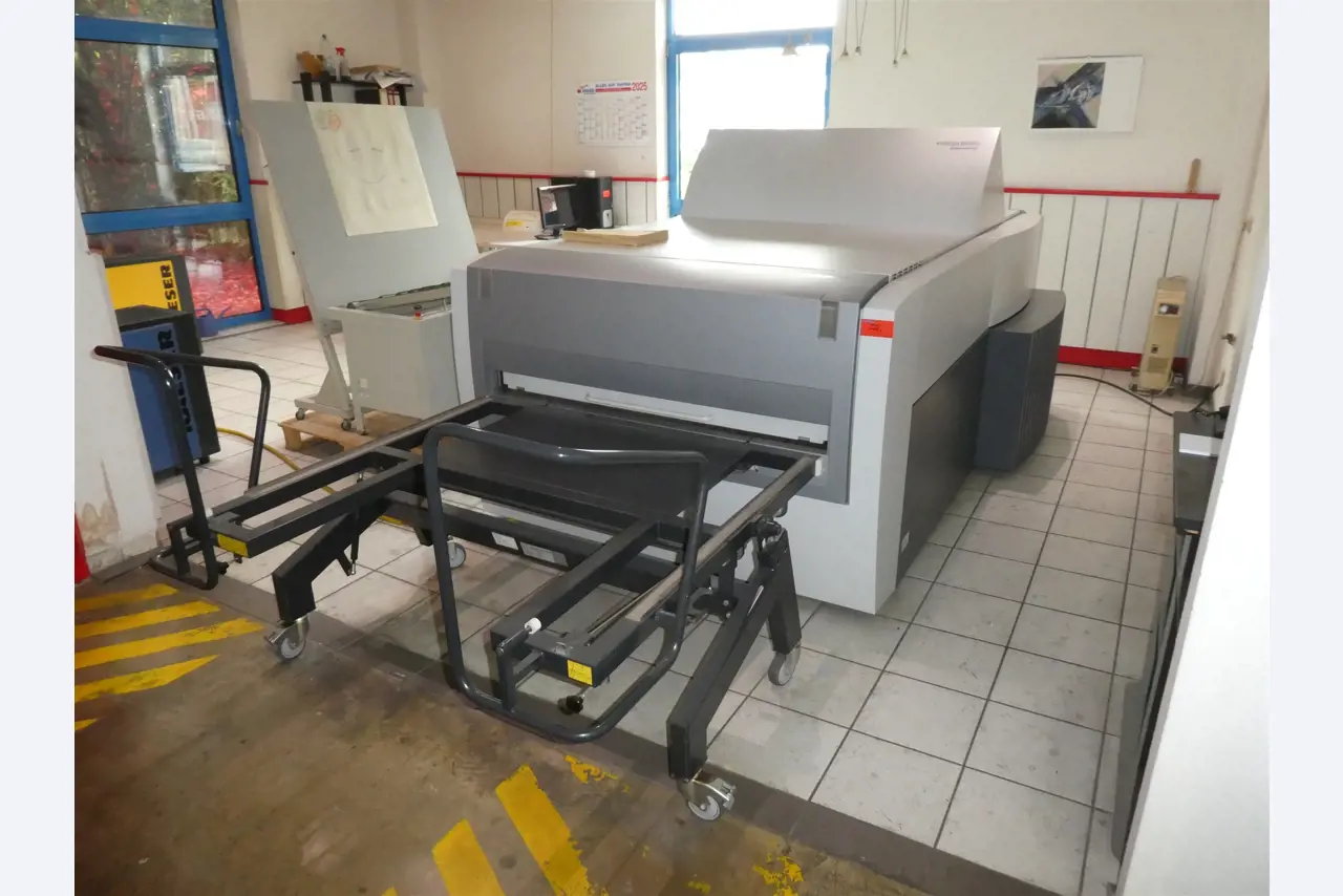 Machines from the offset printing sector-11