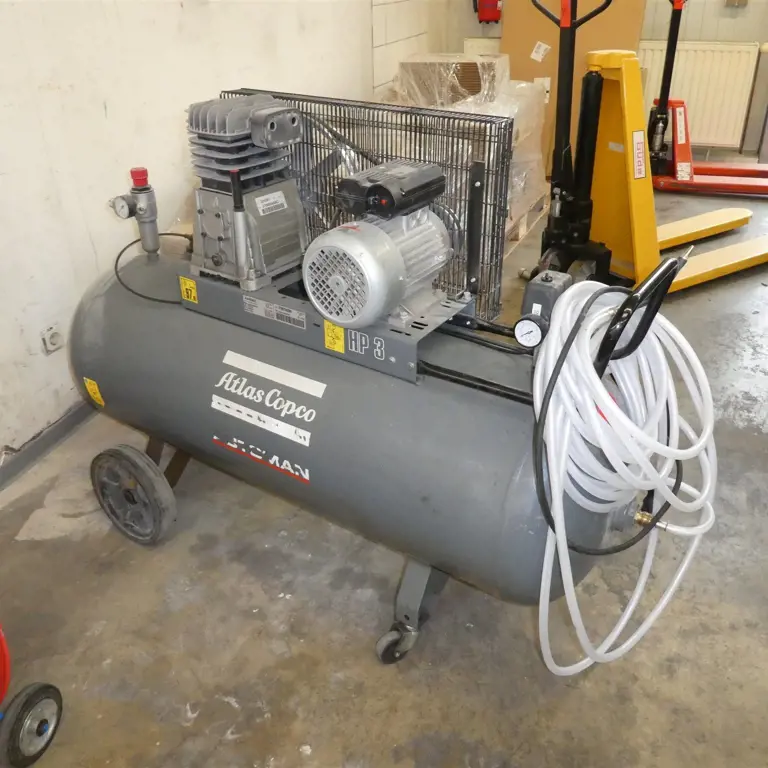 mobiler Kompressor Atlas Copco AC 30E 200