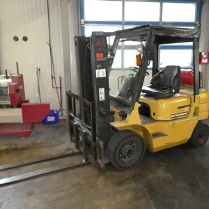 Vierrad-Treibgasgabelstapler Mitsubishi FG 20 F17B