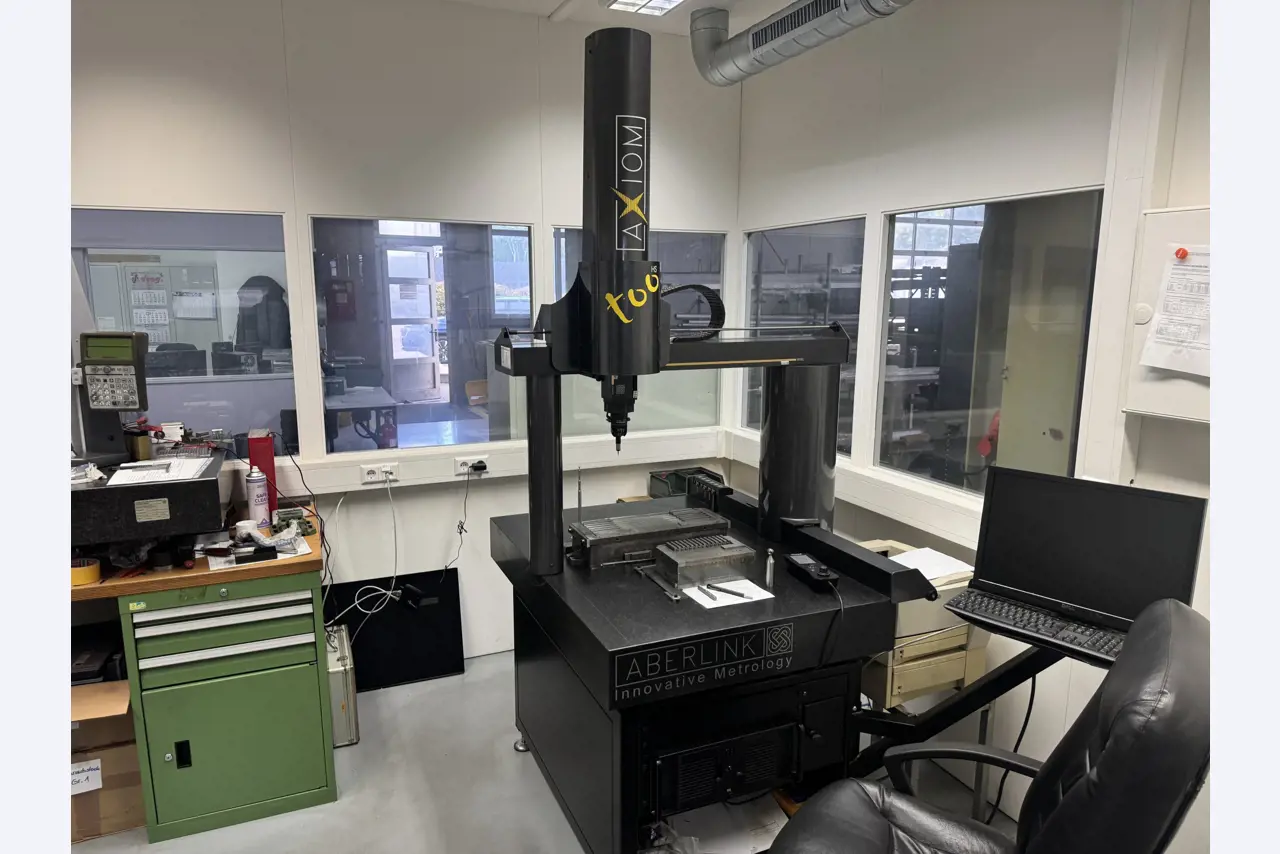 Machines for metal processing-16