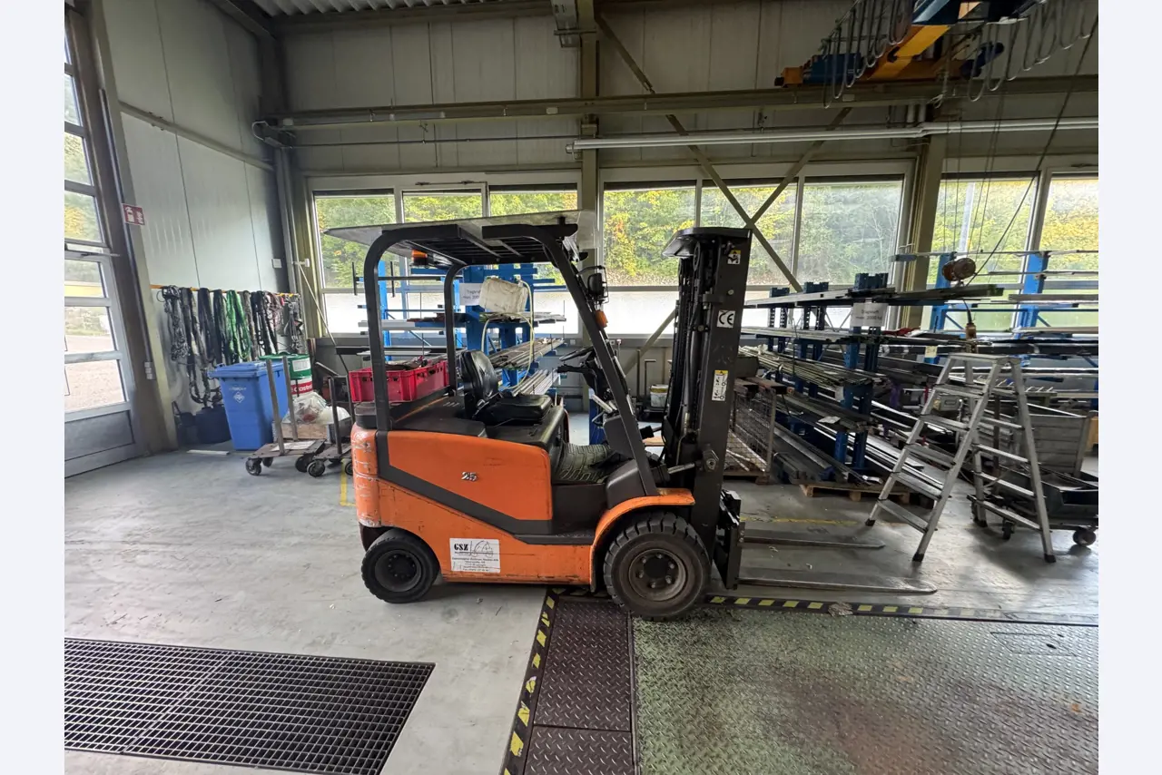 Machines for metal processing-8