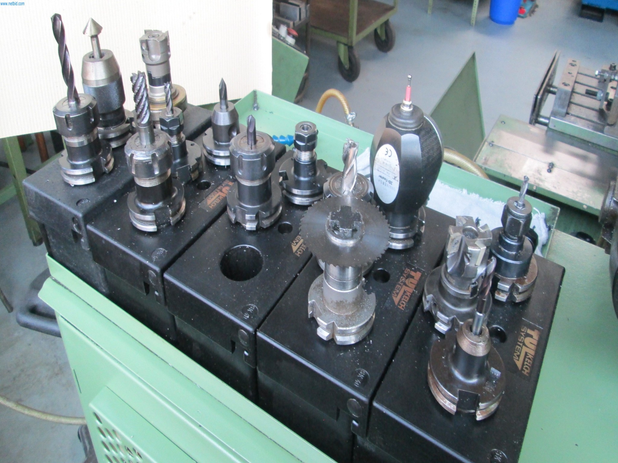 Maschinen für die Metallverarbeitung -8