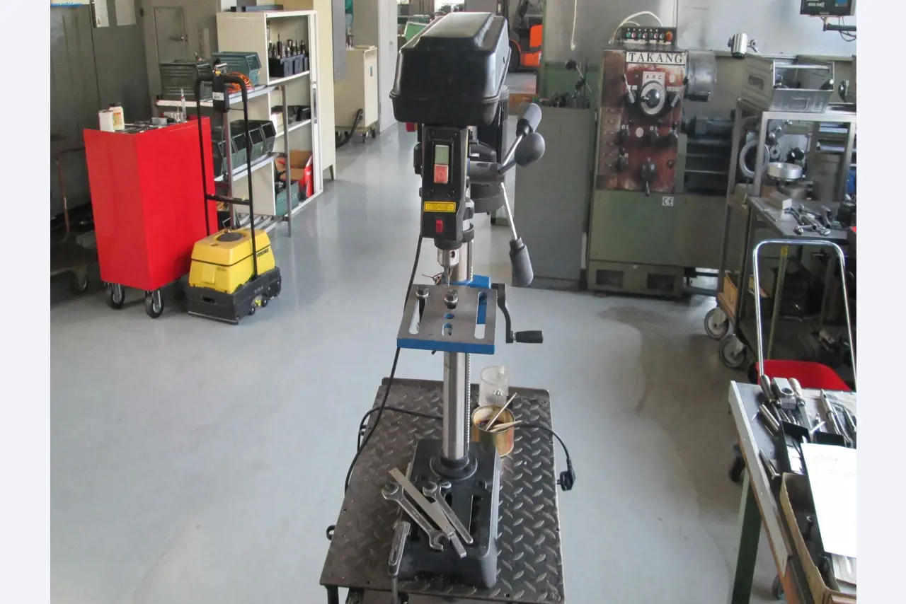 Maszyny do obróbki metalu-5