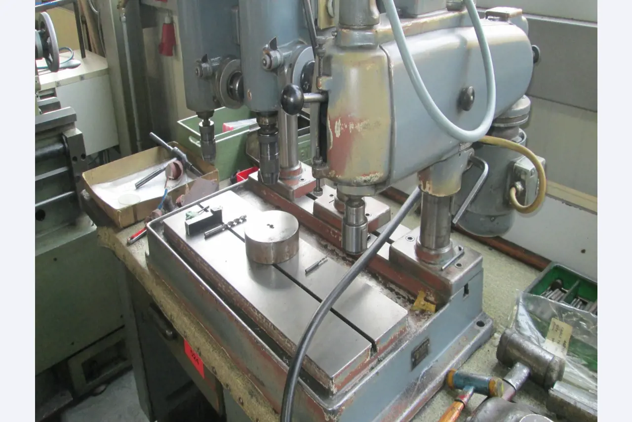 Maszyny do obróbki metalu-5